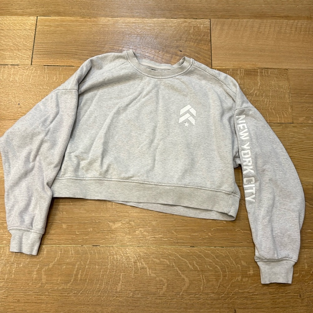 Barry’s New York grey cropped sweatshirt size S/M